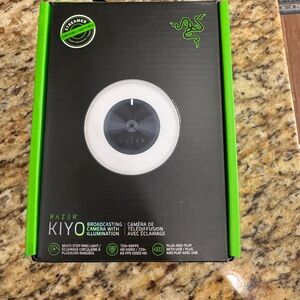 Razer Kiyo Streaming Camera with Built-in Light